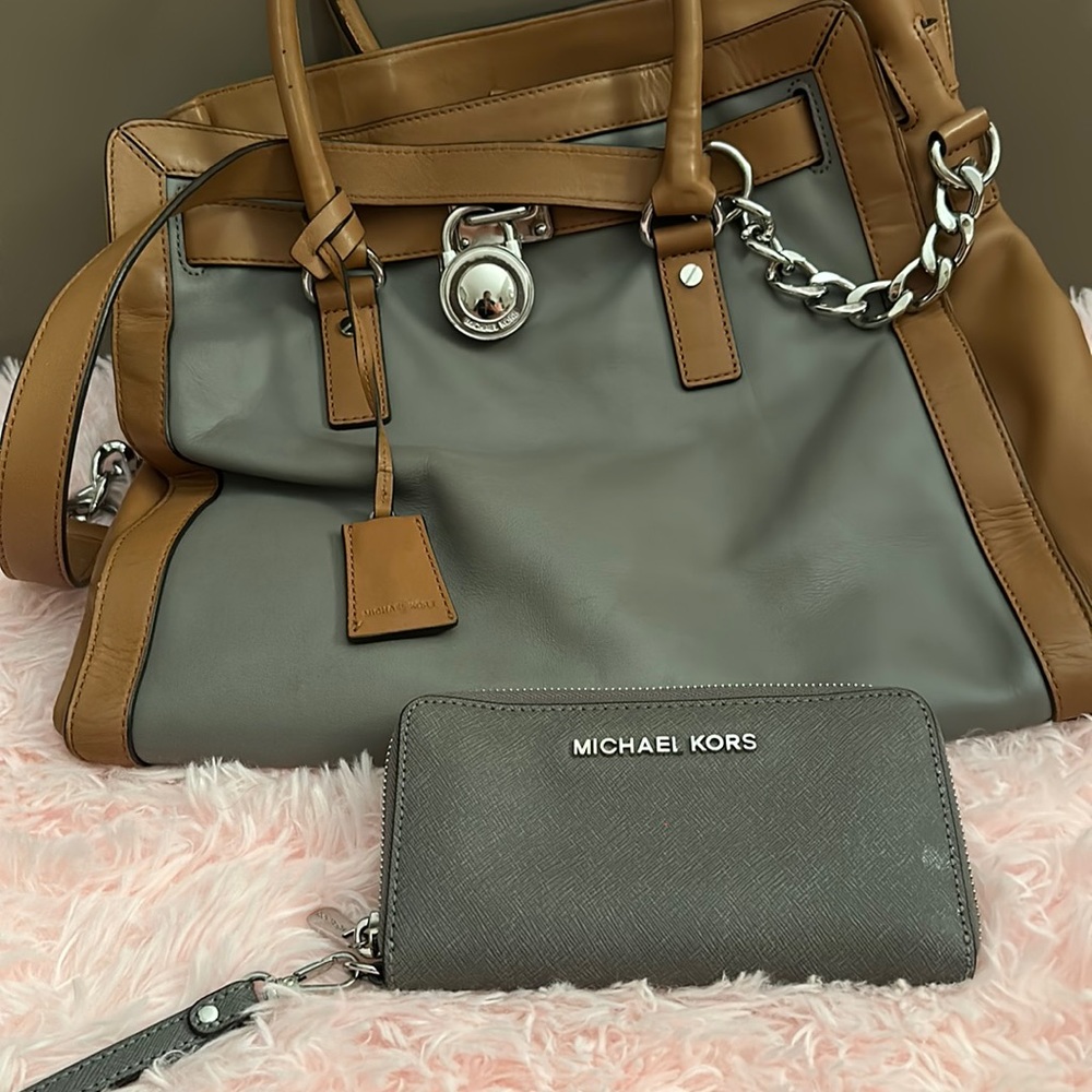 Michael Kors Hamilton W/ Wallet